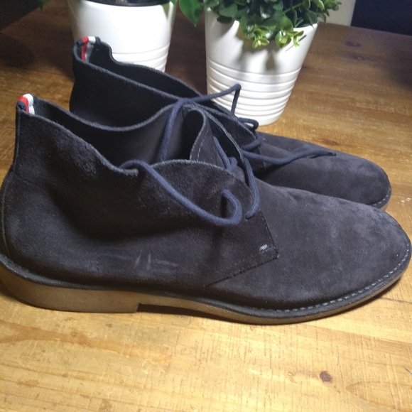 Tommy Hilfiger men's suede boots size 11.5 - Picture 3 of 12